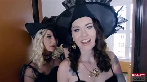 Bitchy Witches VR POV Misha Cross Vinna Reed Porn Videos