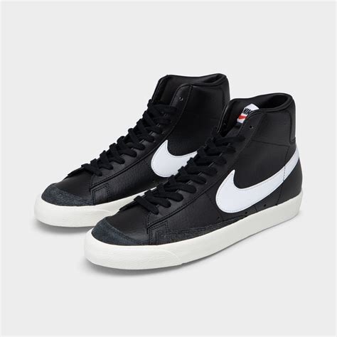 Nike Blazer Mid 77 Vintage Black White Sail Nike Blazers Mid