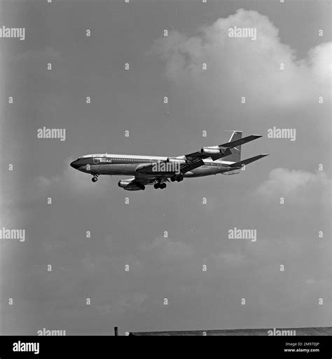 Boeing 707 436 G Apff Of Boac Landing At Honolulu In Hawaii On 8