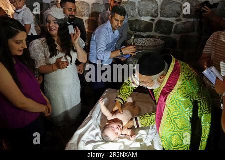 Le Pr Tre Gabriel Akyuz Qui Est Venu De La Ville De Mardin