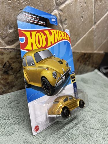 Hot Wheels BUMBLEBEE Gold HW Screen Time 9 10 BOX SHIPS COMBINED