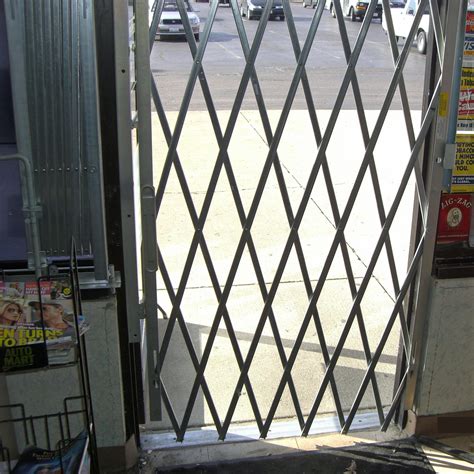 Folding Door Gates For Safety Crowd Control Barriers 2025