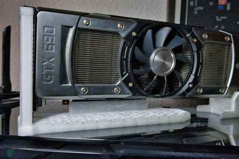 Бесплатный 3D файл Подставка/держатель для графической карты (GPU) для ...