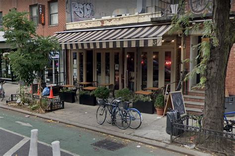 Famed East Village Restaurant Ducks Eatery to Close After Eight-Year