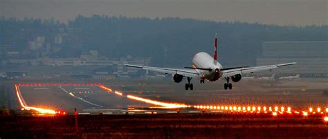 pilots turn  runway lights   aircraft pilot teacher
