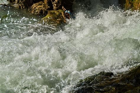 Bakgrundsbilder Vatten Vattenfall V G Flod Str Mma Fordon Snabb