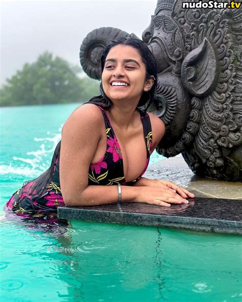 SUHANA KHAN Suhuuu Nude OnlyFans Photo 1 Nudostar TV