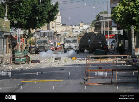 August Nablus Westbank Pal Stina Israelische Soldaten