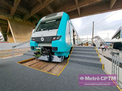 Segundo Novo Trem Da S Rie Entra Em Opera O Nas Linhas E Da