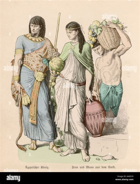 Ancient Egyptian Clothing Stock Photos & Ancient Egyptian Clothing ...