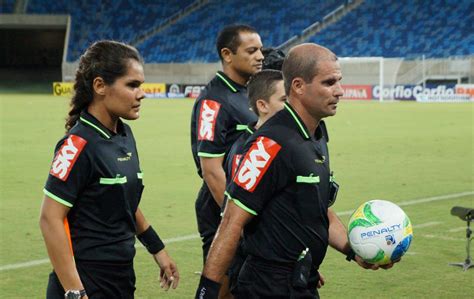 Trio De Arbitragem De Goi S Comanda Confronto Entre Oeste E Sampaio