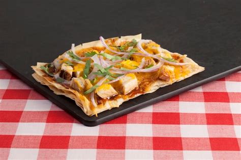 Bbq Chicken Phyllo Flatbread Pizza Alisons Pantry Delicious Living Blog