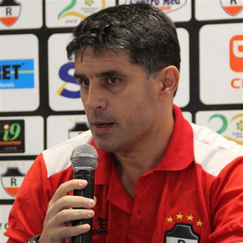 Wallace Lemos Apresentado Pelo River E Promete Time Organizado Em