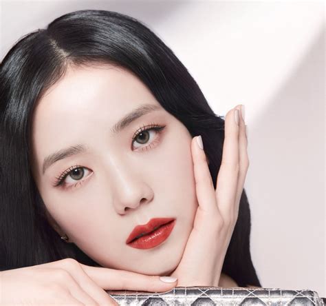 Blackpinks Jisoo Is The New Face Of Diors Addict Lipstick Collection