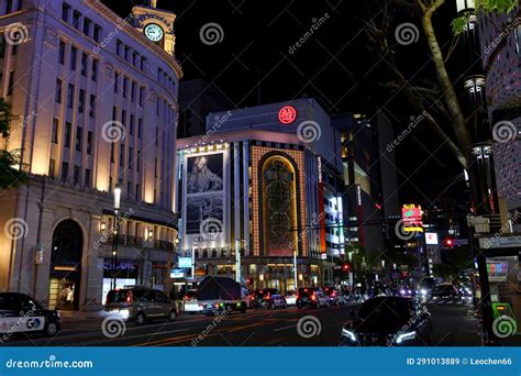 Night View with Neon Signs in Downtown Tokyo, Japan Editorial Stock ...