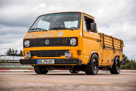 Volkswagen T3 с V8 от Corvette избран за най добър тунинг автомобил на Германия Auto Bild България