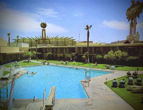 Stardust Pool Las Vegas Hotels Las Vegas Resorts Las Vegas