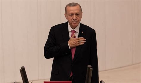 Recep Tayyip Erdogan Sworn Is As Turkeys President For Unprecedented