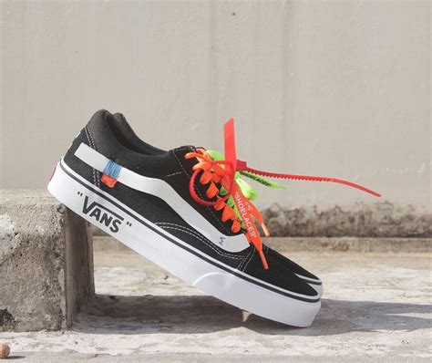 Vans Old Skool x Off White Customs, Men's Fashion, Footwear, Sneakers ...