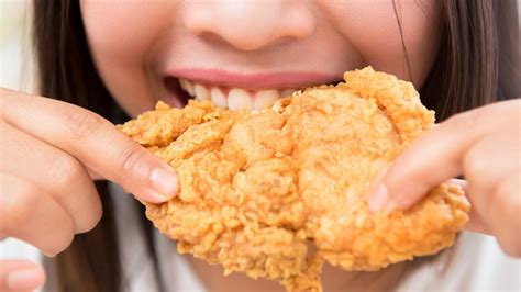 This Is Why KFC S Fried Chicken Is So Delicious