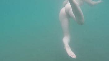 Nadar Desnudo En El Ada Bojana FKK Resort XVIDEOS