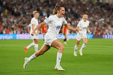 Ella Toone England Celebrates V Spain Quarter Final Womens Euro 2022