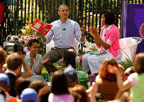 Obama Family Photos: Barack, Michelle, Malia and Sasha Over the Years ...