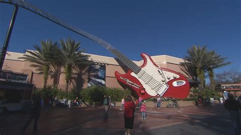 Video Walt Disney World To Close Rock N Roller Coaster Ride For