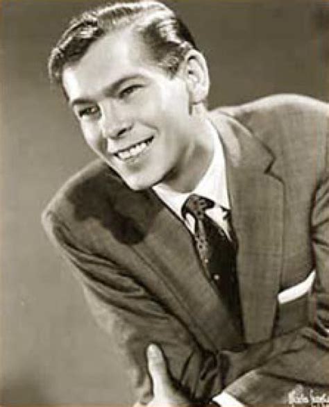 Johnnie Ray biography. American singer, composer and pianist