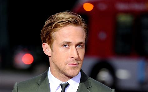 Download Canadian Actor Celebrity Ryan Gosling Hd Wallpaper