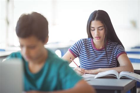 Quelle Assurance Scolaire Choisir pour le Collège Découvrez les