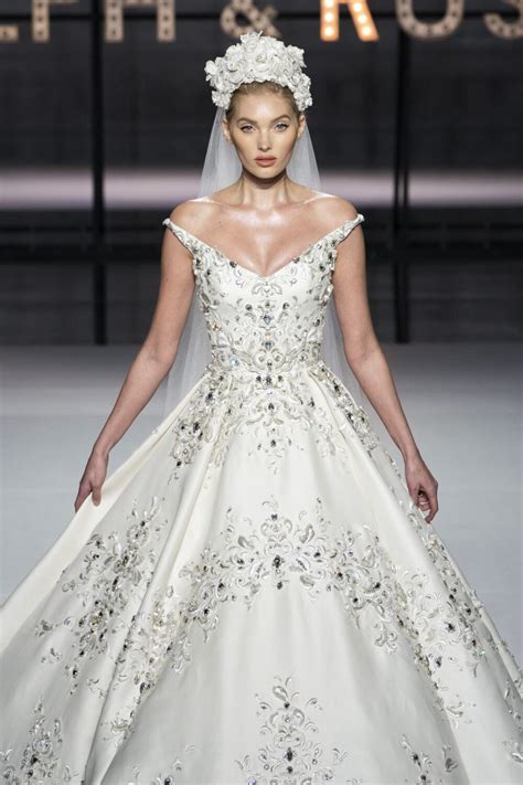 Best Wedding Dress Couture Check It Out Now Weddingdecorate