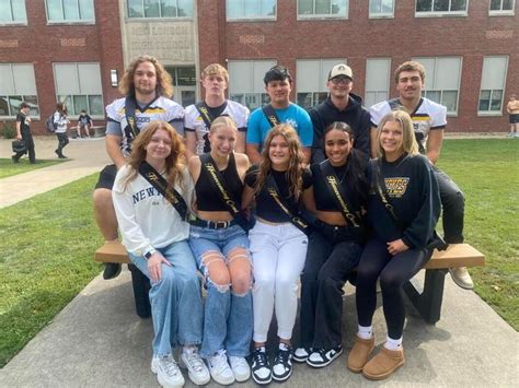 New London High School Homecoming Court | Southeast Iowa Union