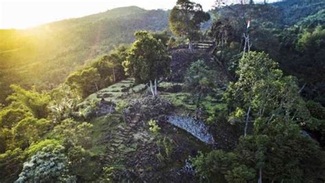 Gunung Padang Cianjur Bisa Jadi Piramida Raksasa Yang Tertua Di Dunia