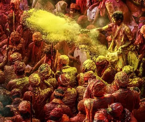 Holi in Vrindavan, Mathura and Barsana : A Complete Guide