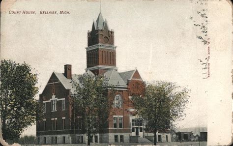 Courthouse. Bellaire, Mich. Michigan Postcard