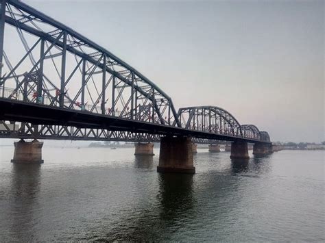 Yalu River Broken Bridge (Dandong, China): Top Tips Before You Go with ...