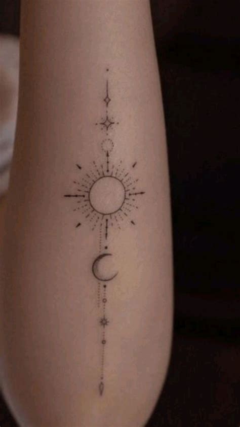 Pin De Sarah Williams En Tattoos Tatuajes De Sol Tatuaje Sol Y Luna