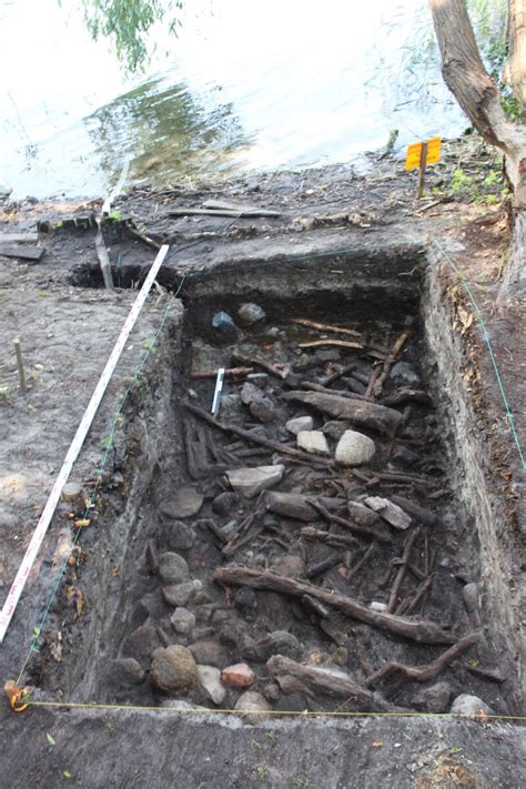 Badania Archeologiczne Na Ledniczce Moje Gniezno