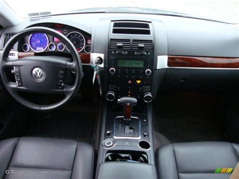 Volkswagen Touareg V Anthracite Dashboard Photo