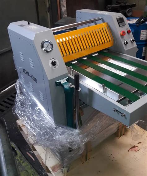 XCFM B Automatic Feed Paper Hydraulic Hot BOPP Film Roll Laminator Laminating Machine