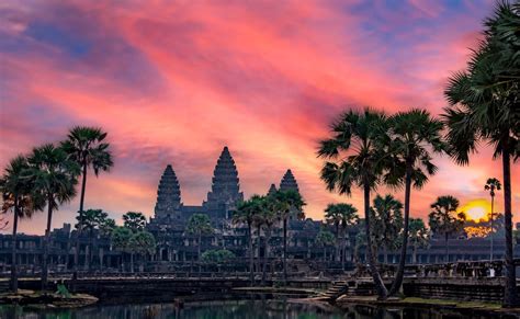 Angkor Wat at Sunset · Free Stock Photo