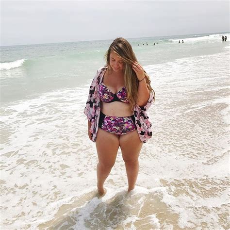 Hot Sexy Megan Murphy Bikini Pics