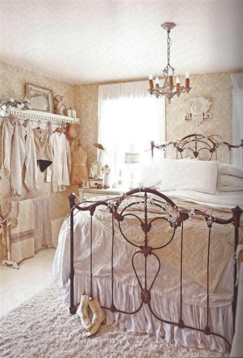 30 Cool Shabby Chic Bedroom Decorating Ideas For Creative Juice