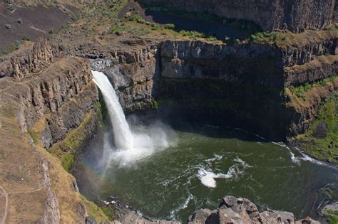 Hiking Shenandoah: Palouse Falls