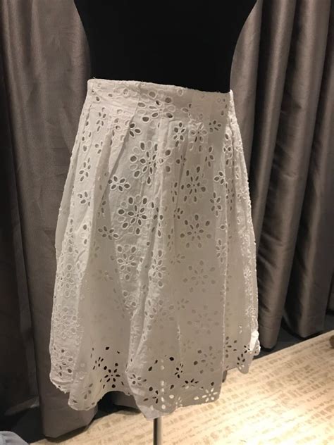 Zara White Skirt Women S Fashion Bottoms Skirts On Carousell