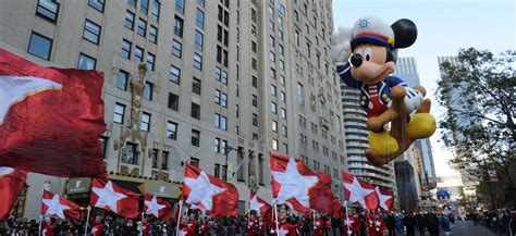 Macy S Thanksgiving Day Parade Hotel Jw Marriott Essex House New York