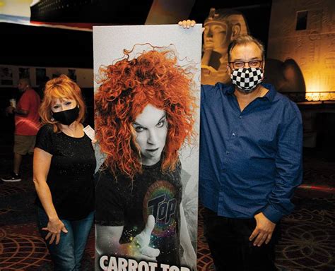 Elite Members Attend A Performance Of Carrot Top Las Vegas Magazine