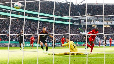 Dfb Pokal Eintracht Frankfurt Besiegt Union Berlin Dank Randal Kolo