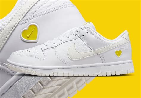 Nike Dunk Low White Sail Opti Yellow Fd0803 100 女裝 鞋 波鞋 Carousell